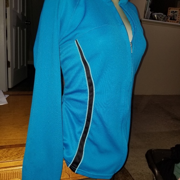 Reebok jacket - Picture 3 of 3